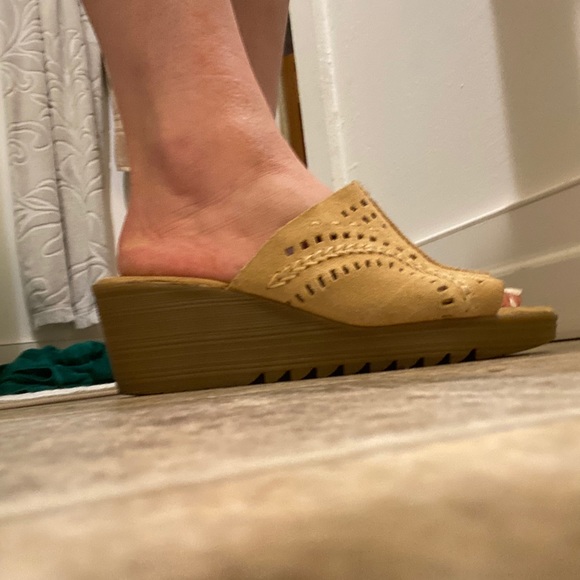 Wedges - Picture 3 of 5